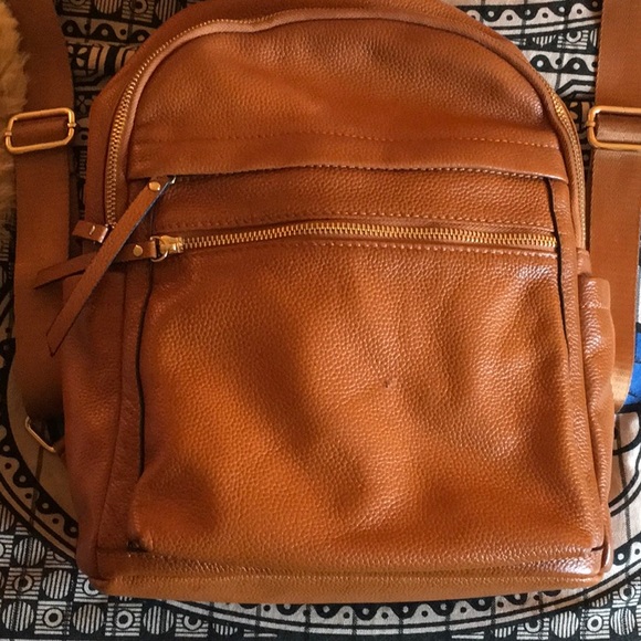 KATTEE Leather Backpack - Picture 3 of 9